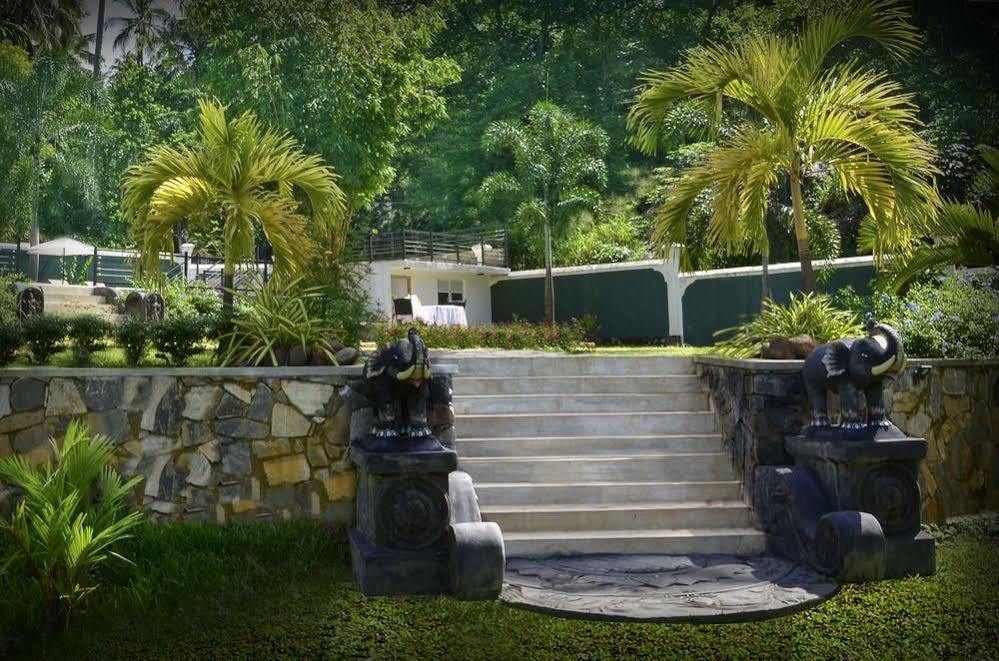 The Kings Villa Kandy Buitenkant foto